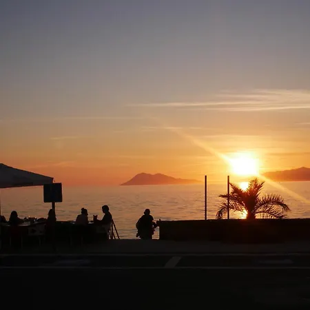 Coira Dream A 100 Metros De La Playa De Портосин